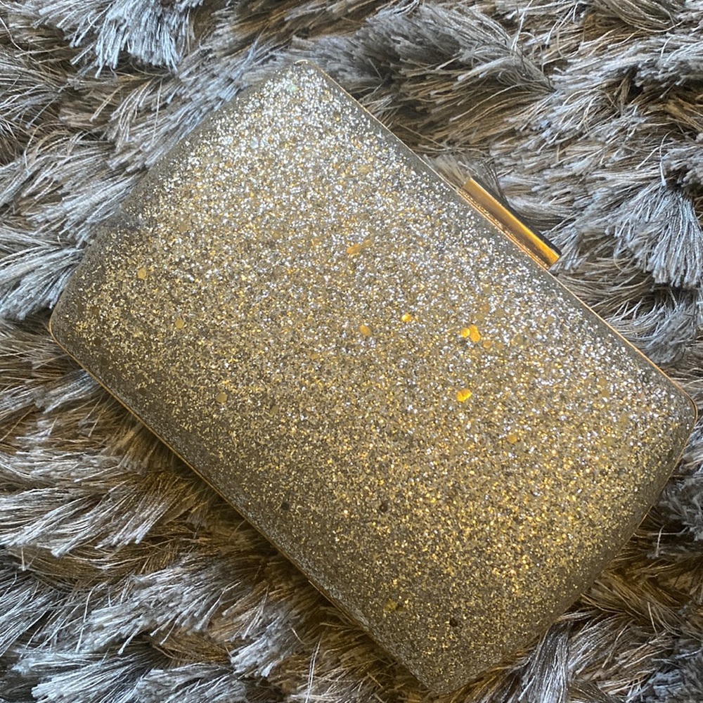 Gold glitter box clutch with 2 different removable chain straps